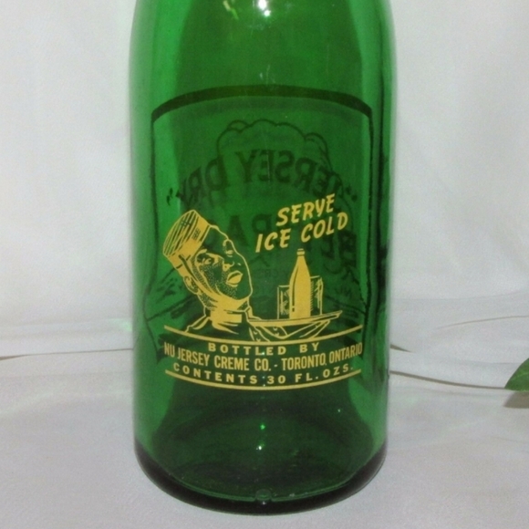 Vintage Jersey Dry Beverages Soda Bottle NU JERSEY CREME Toronto Canada 30 oz #3 - Picture 6 of 7